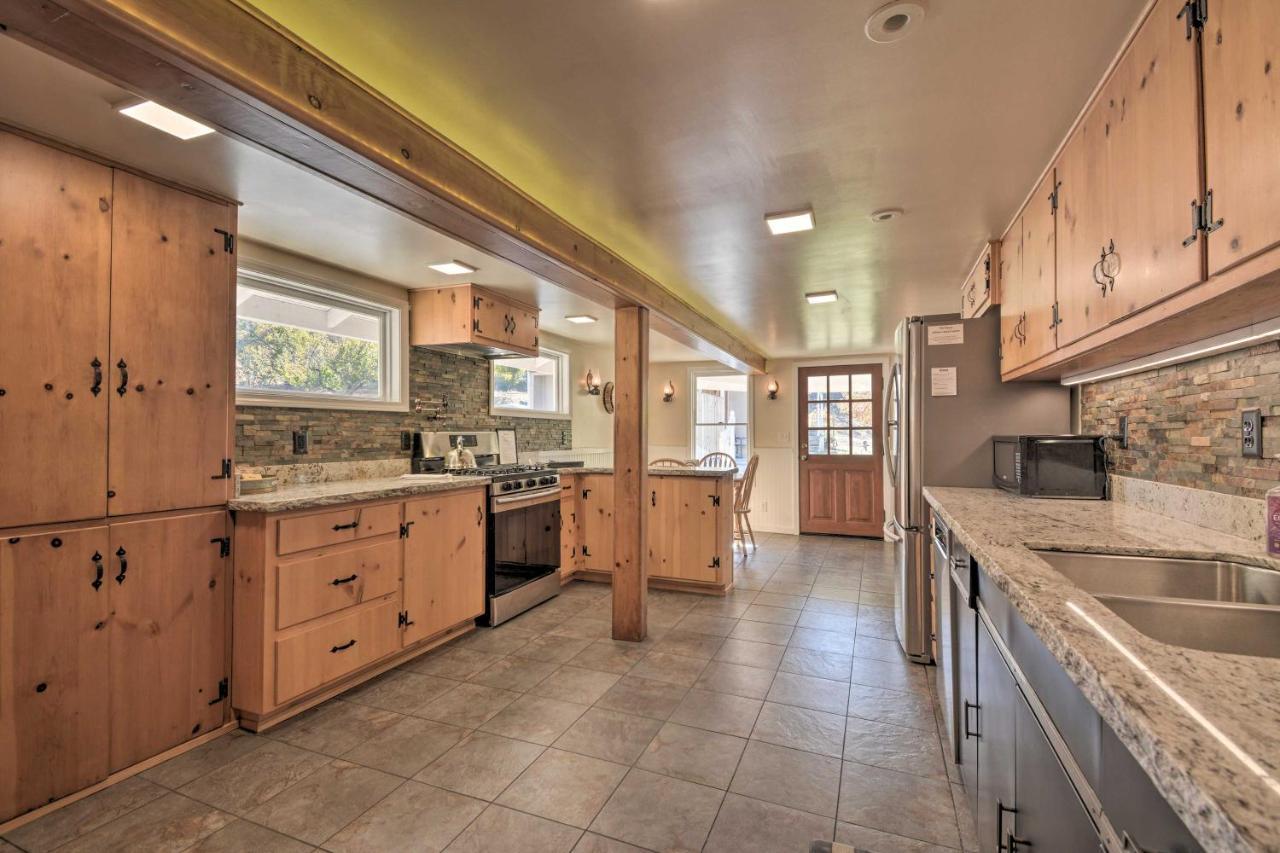 Historic Mariposa Stagecoach Stop With Gas Fire Pit! Exterior photo
